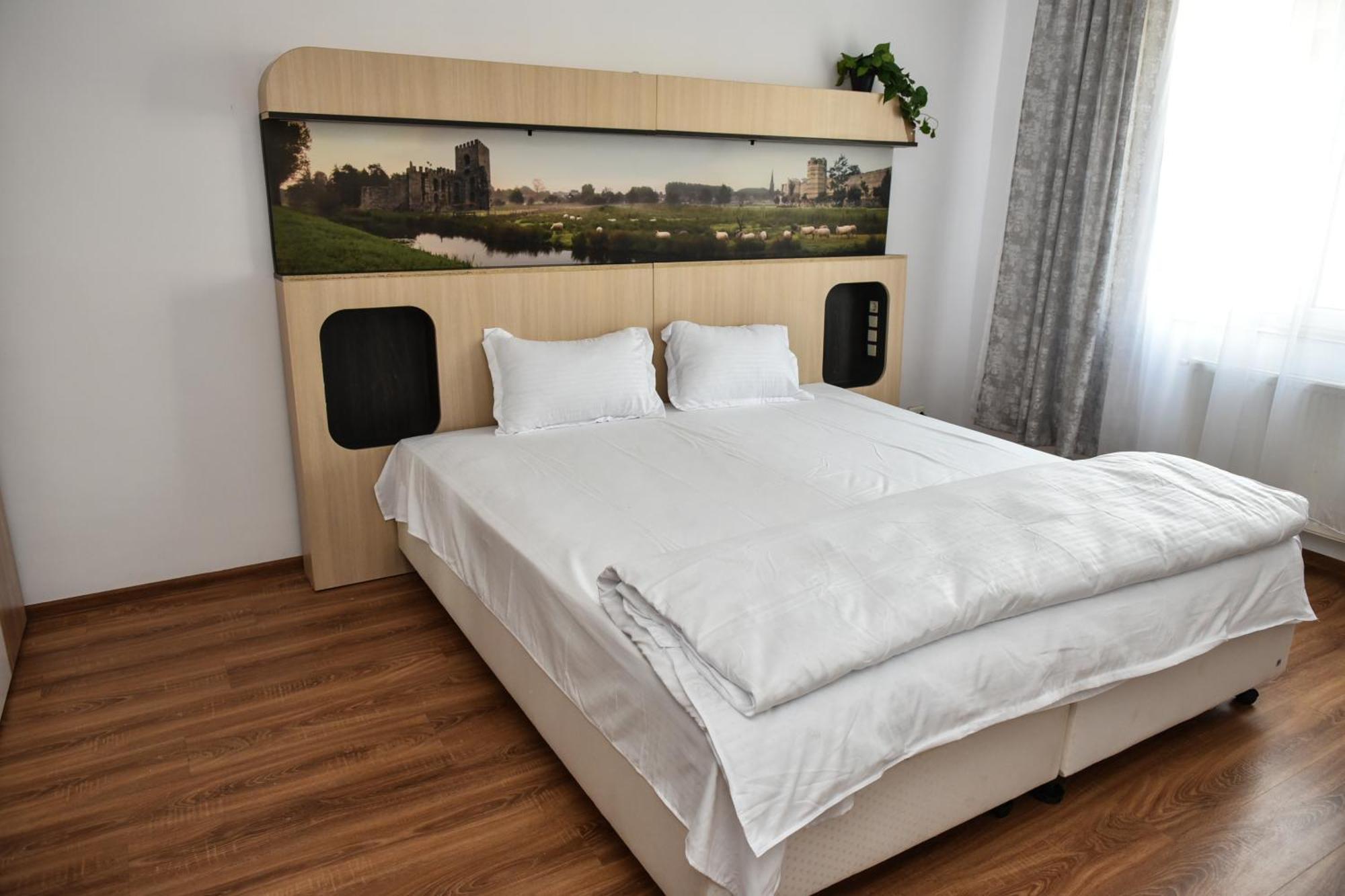 Apartament'S Moise Turda Exteriör bild