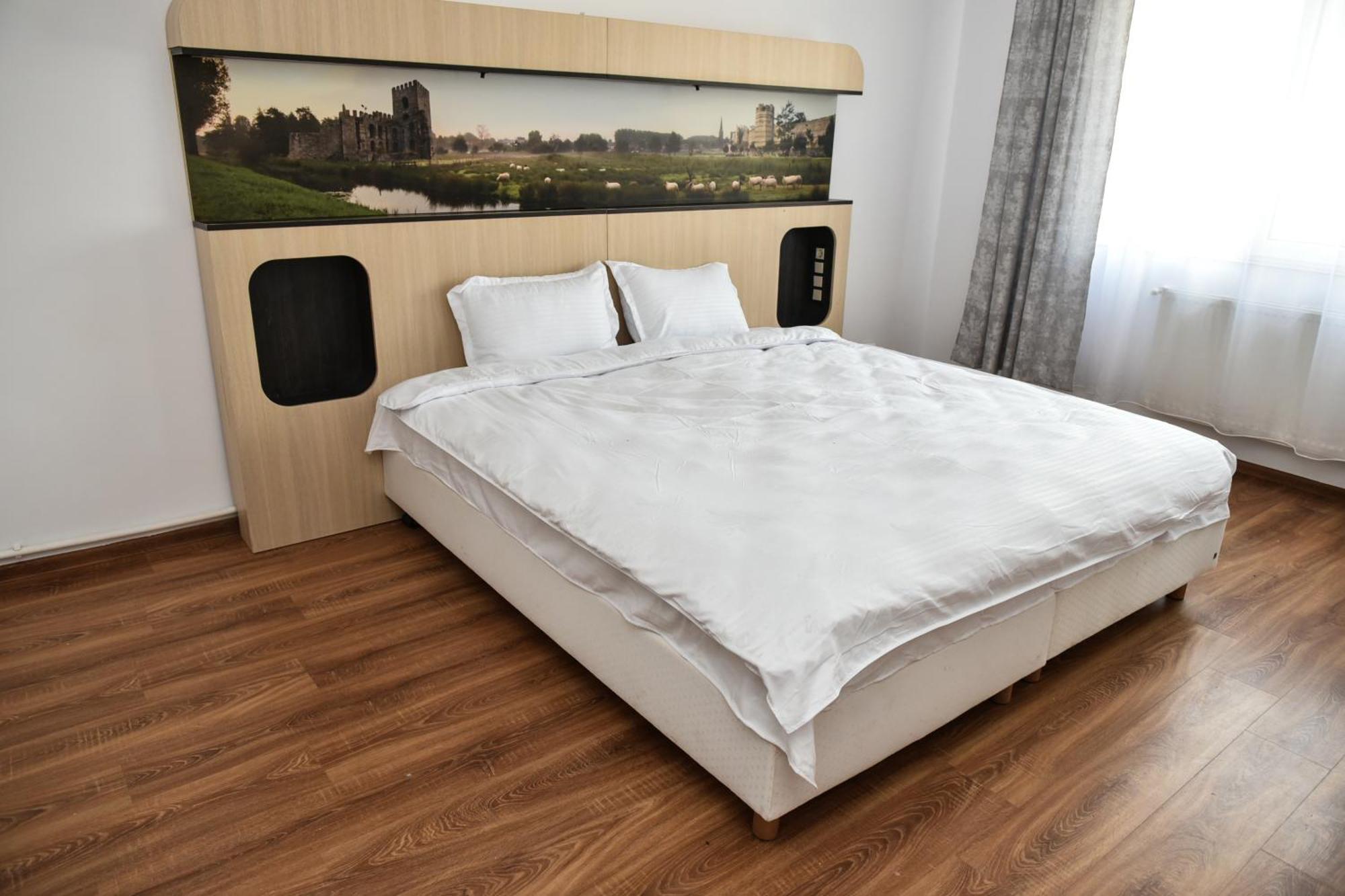 Apartament'S Moise Turda Exteriör bild