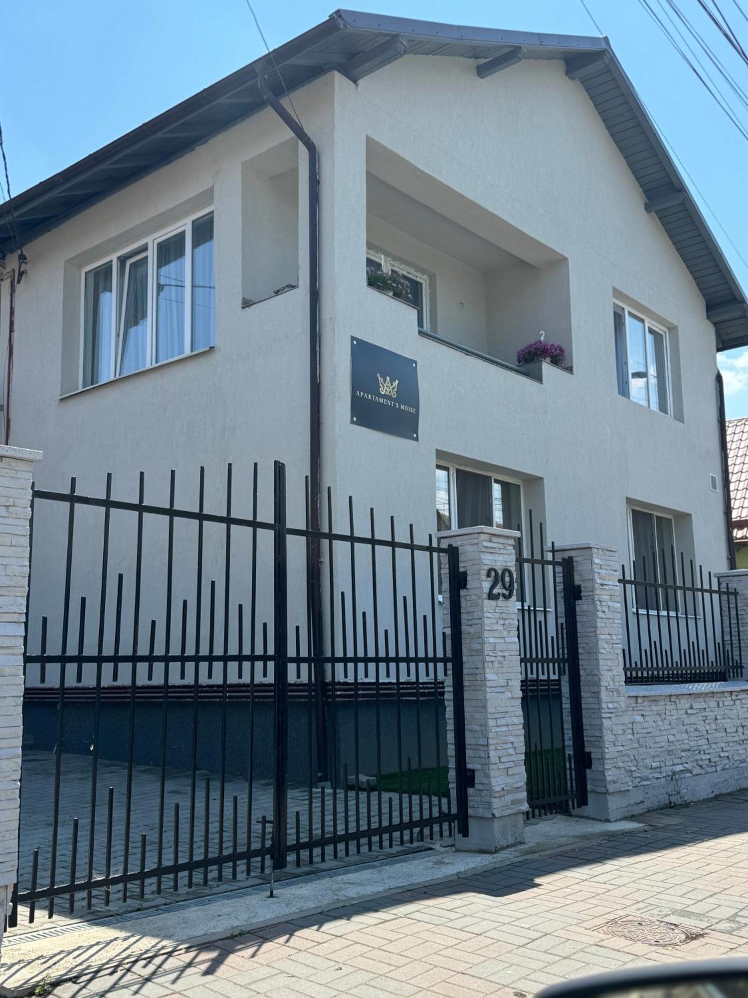 Apartament'S Moise Turda Exteriör bild